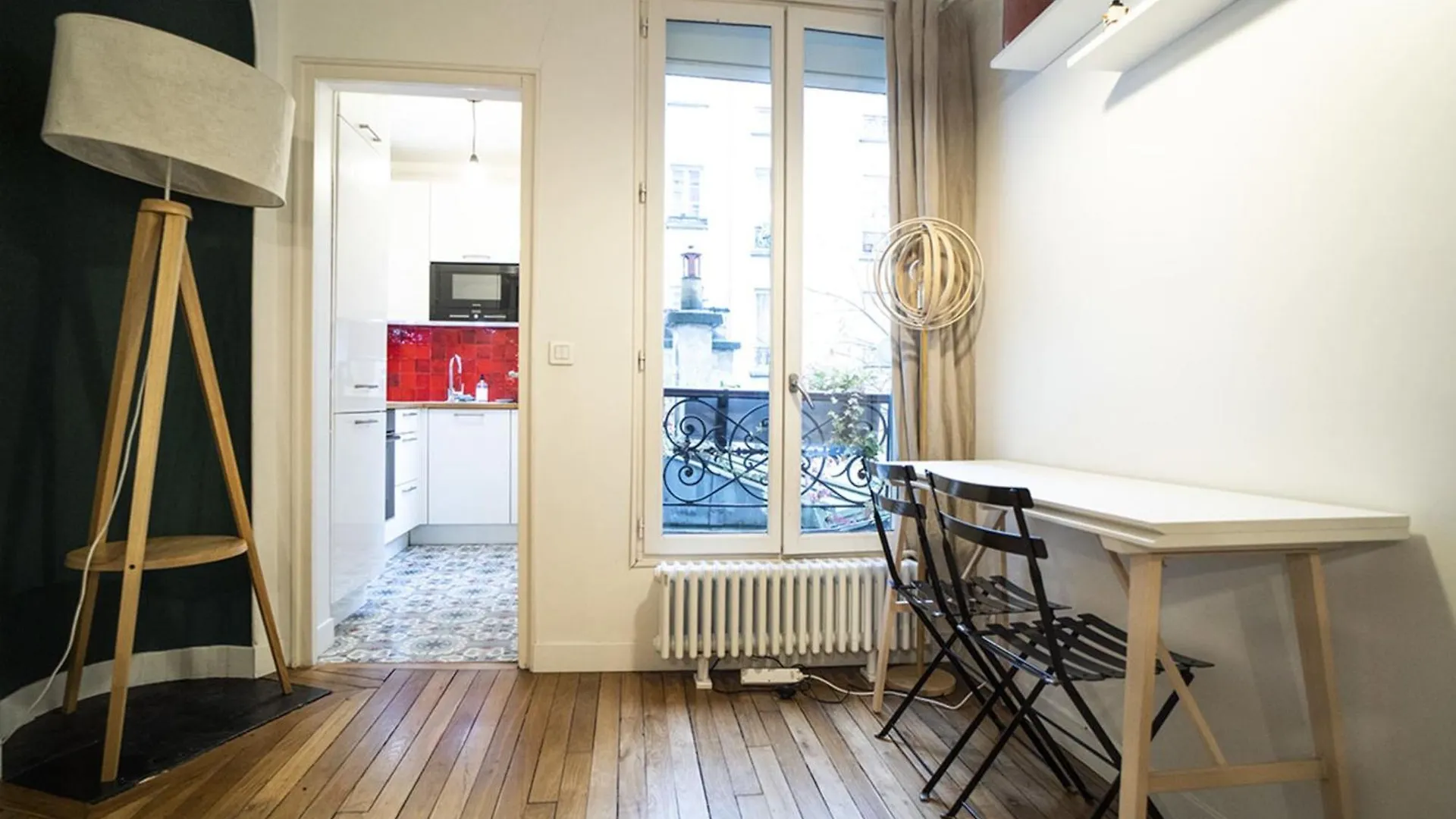 Pretty 36 M Near Buttes-Chaumont Daire Paris